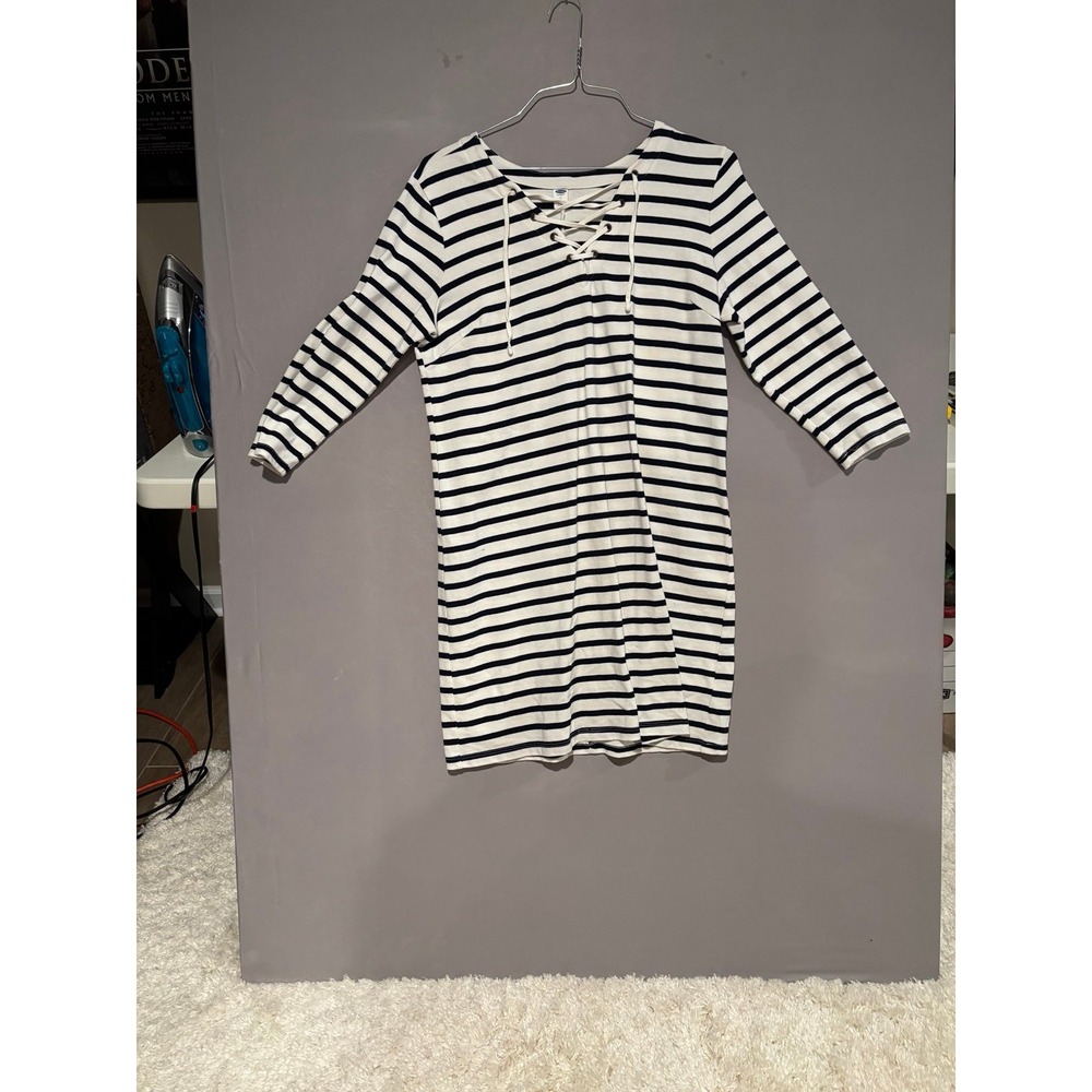 Old Navy black and white dress size LG